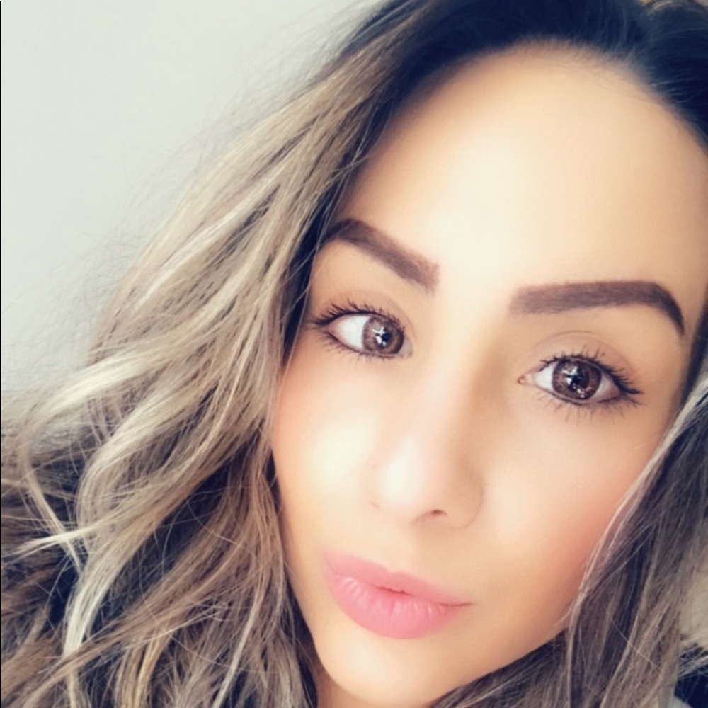 Meet your Posher, Maria